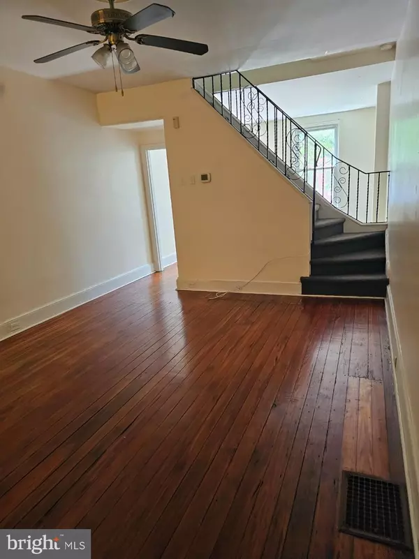 Philadelphia, PA 19104,3905 WARREN ST