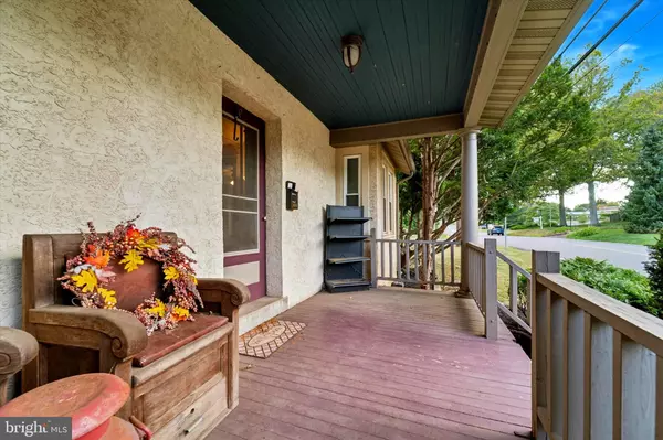 Harleysville, PA 19438,328 MAPLE AVE