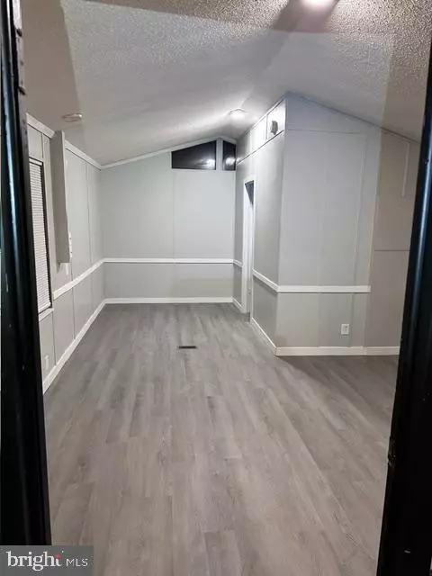 Dover, DE 19904,37 SILVER CT