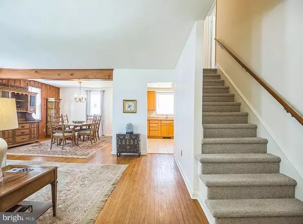 Riverside, NJ 08075,742 ARNDT AVE