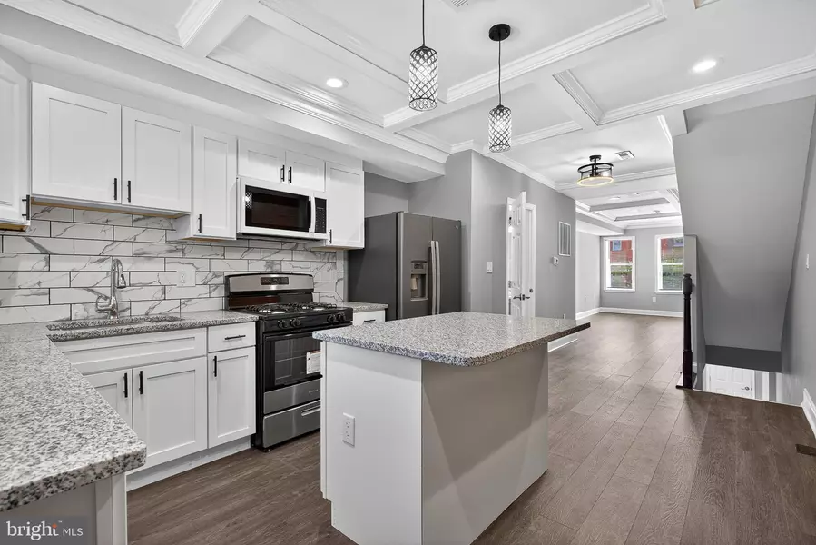 320 S PULASKI ST, Baltimore, MD 21223