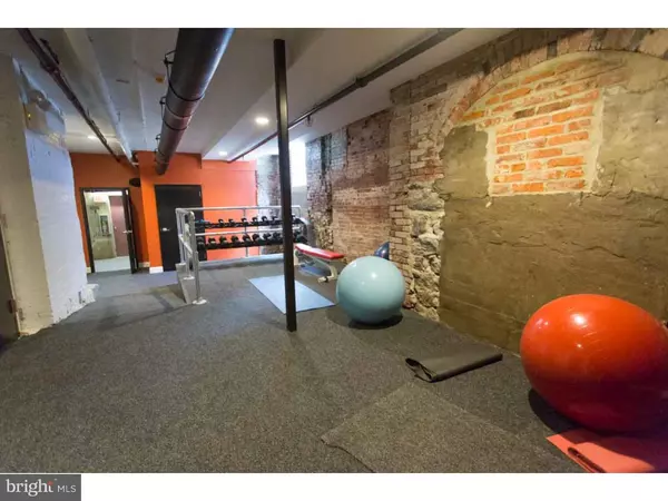 Philadelphia, PA 19107,1100 SPRUCE ST #3D