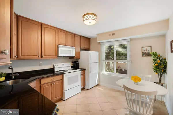 Marlton, NJ 08053,130 FIVE CROWN ROYAL