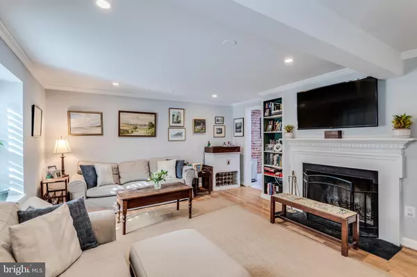 Washington, DC 20009,1833 CALIFORNIA ST NW #102