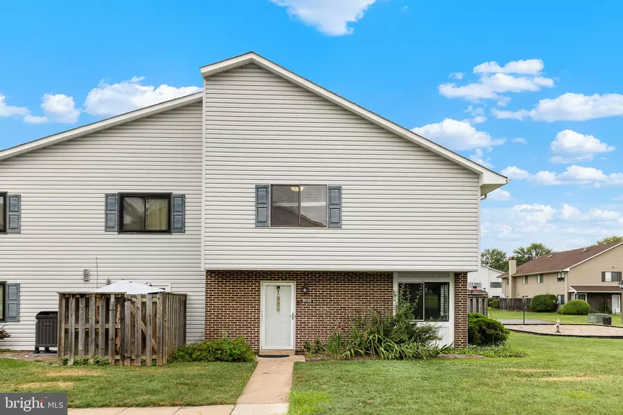 9012 SANDALWOOD DR #D, Manassas, VA 20110