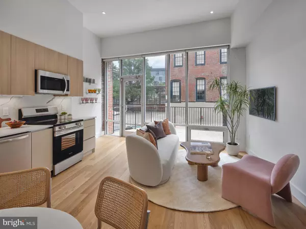 Philadelphia, PA 19123,1099 GERMANTOWN AVE #M107