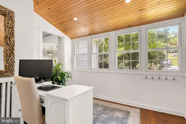 Kensington, MD 20895,10119 FREDERICK AVE