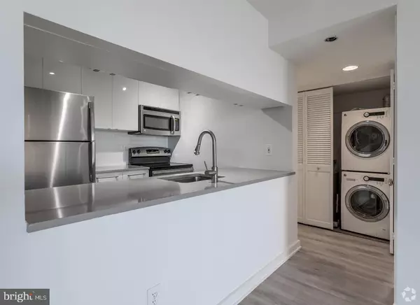 Washington, DC 20037,601 24TH ST NW #301