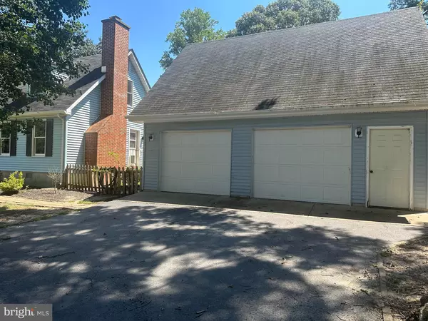 Lusby, MD 20657,12940 HURON DR