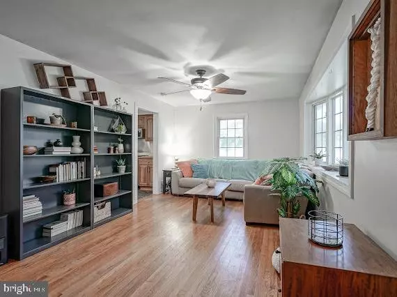 Pennsville, NJ 08070,87 LINCOLN DR