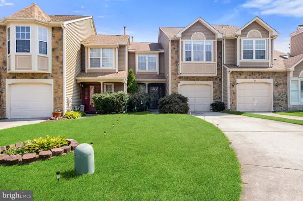 18 KENTON PL, Mount Laurel, NJ 08054