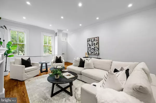 Philadelphia, PA 19103,2222 LOCUST ST