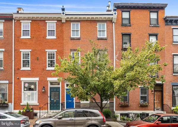 2222 LOCUST ST, Philadelphia, PA 19103