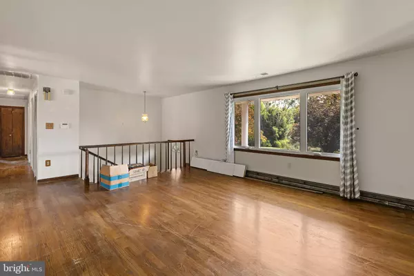 Reisterstown, MD 21136,14214 HANOVER PIKE