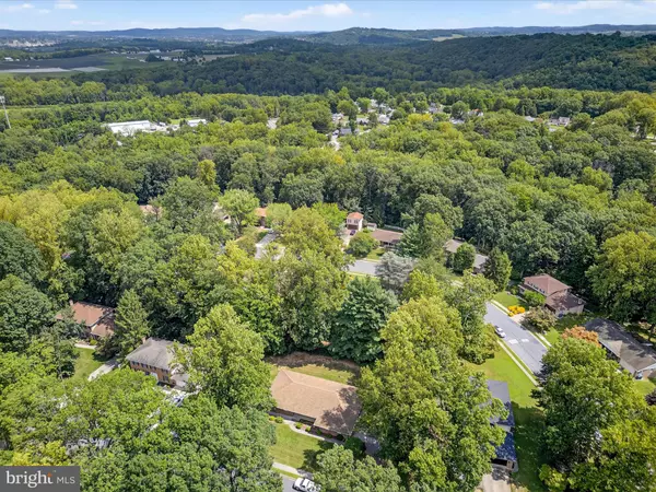 York, PA 17408,4024 LITTLE JOHN DR