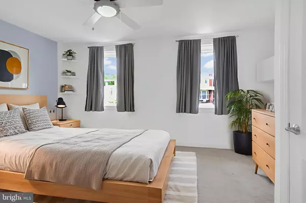 Philadelphia, PA 19128,342 DAWSON ST