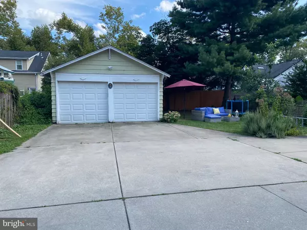 Haddonfield, NJ 08033,252 RHOADS AVE