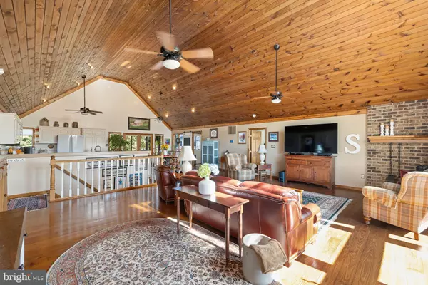 New Market, VA 22844,9851 WOODBINE WAY