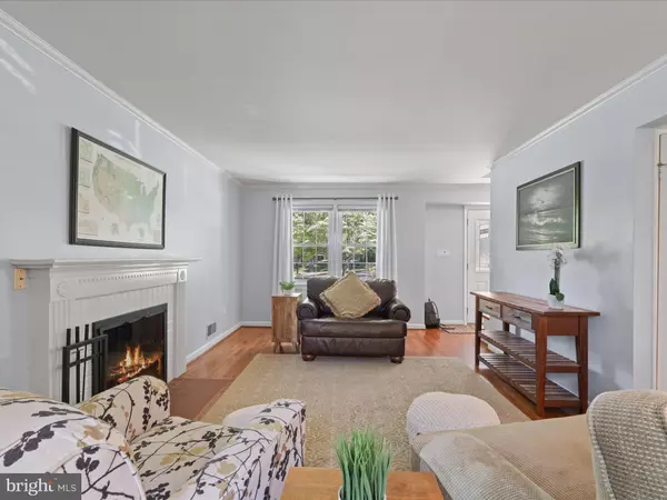Springfield, VA 22152,6632 REYNARD DR