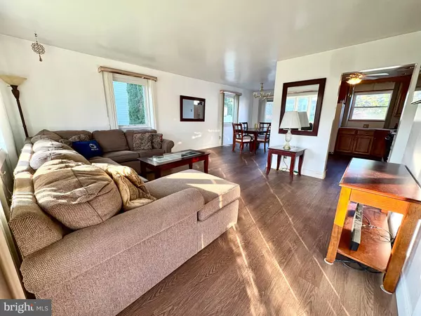 Broomall, PA 19008,207 BRAMBER DR