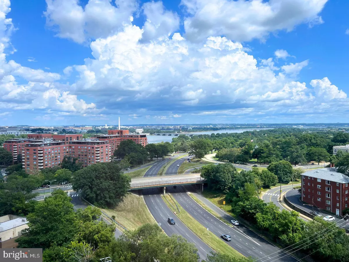 Arlington, VA 22209,1600 N OAK ST #1115