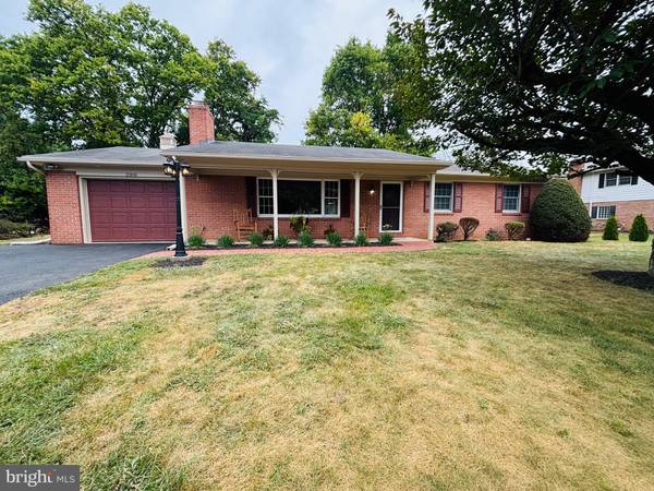2008 MAPLEWOOD DR, Hagerstown, MD 21740
