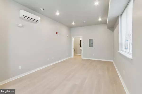 Philadelphia, PA 19143,316 S 52ND ST #1