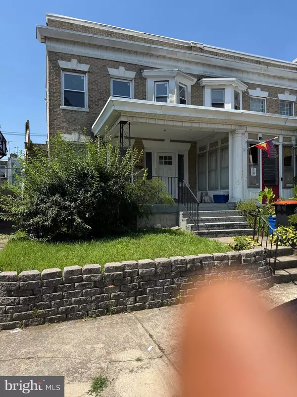 Chester, PA 19013,1018 ELSINORE PL