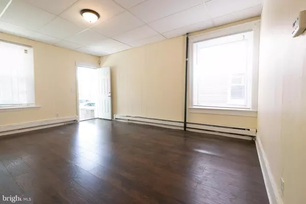 Trenton, NJ 08618,1116 W STATE ST