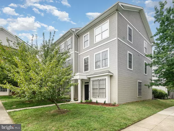 3239 STANTON RD SE, Washington, DC 20020