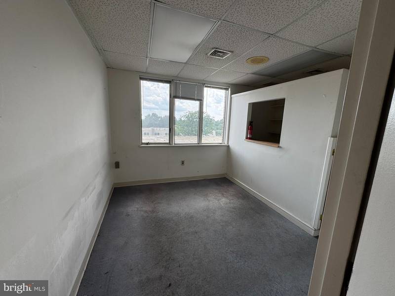 6400-N SEVEN CORNERS PL #1N, Falls Church, VA 22044