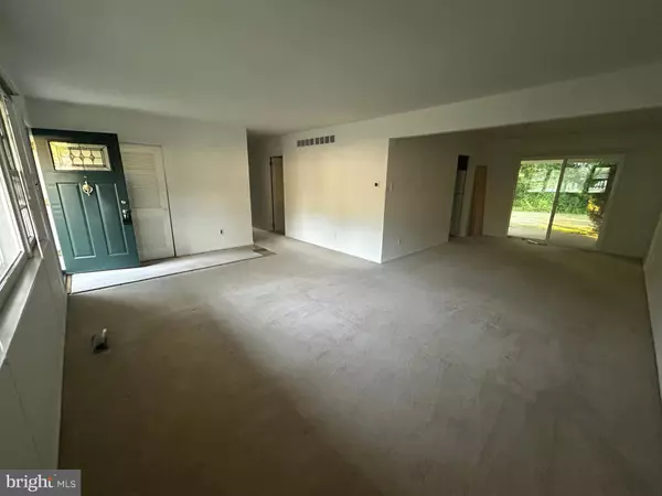 Lansdale, PA 19446,237 WOODLAWN DR