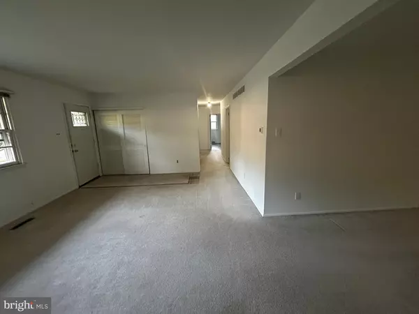 Lansdale, PA 19446,237 WOODLAWN DR