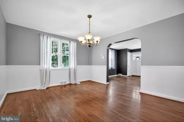 Glenside, PA 19038,642 MONROE AVE