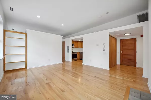 Philadelphia, PA 19106,12-16 S LETITIA ST #504
