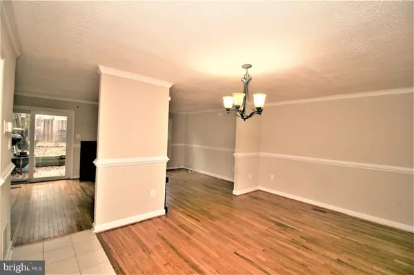 Gaithersburg, MD 20877,118 MIDDLE POINT CT