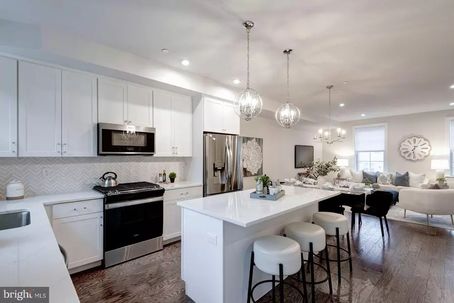 312 ROCK RUN CIR, Broomall, PA 19008