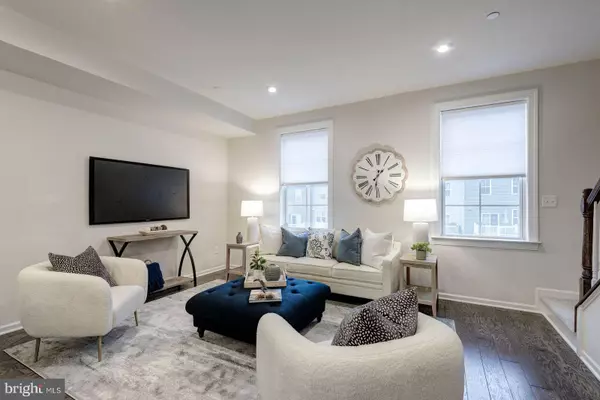 Broomall, PA 19008,312 ROCK RUN CIR