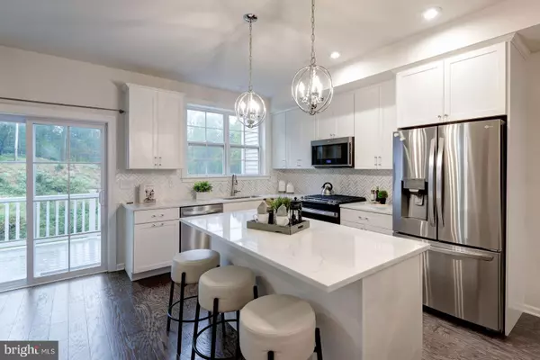 Broomall, PA 19008,312 ROCK RUN CIR