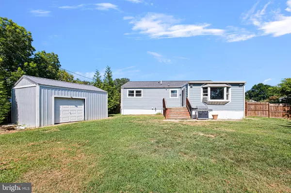 New Castle, DE 19720,4 GILLIS CT