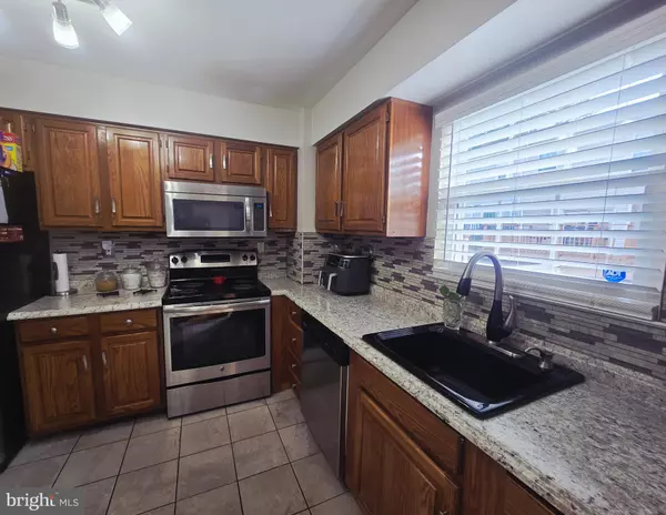 Bowie, MD 20715,14909 LONDON LN