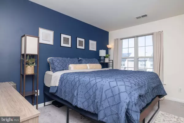 Newark, DE 19702,28 LISA DR