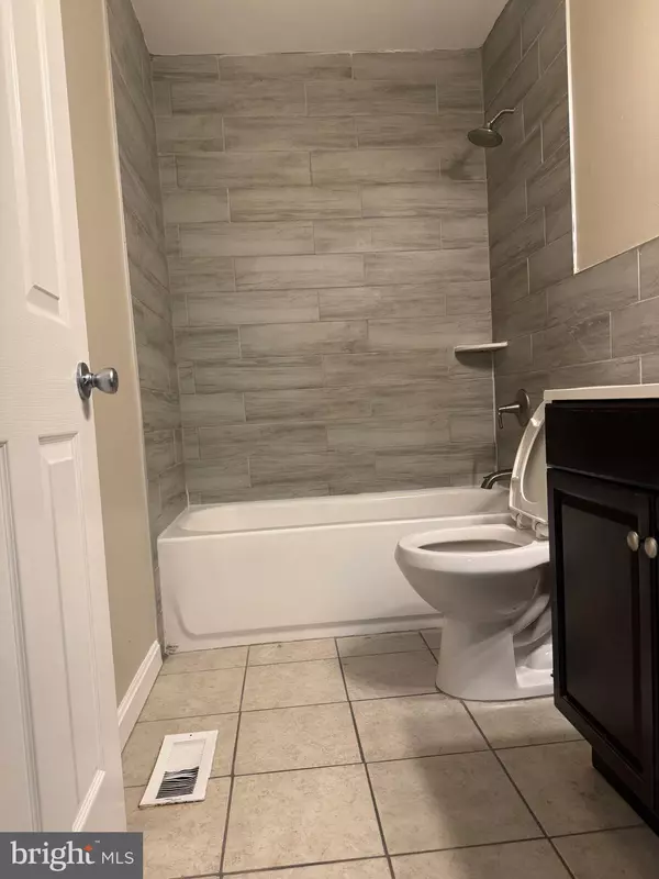 Sicklerville, NJ 08081,13 MAGNOLIA CT