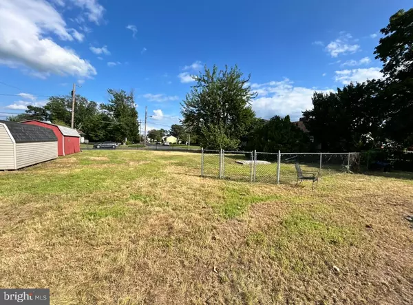 Penns Grove, NJ 08069,DELAWARE DRIVE