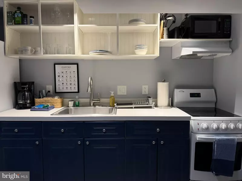 138 CAMBRIDGE RD, Alexandria, VA 22314