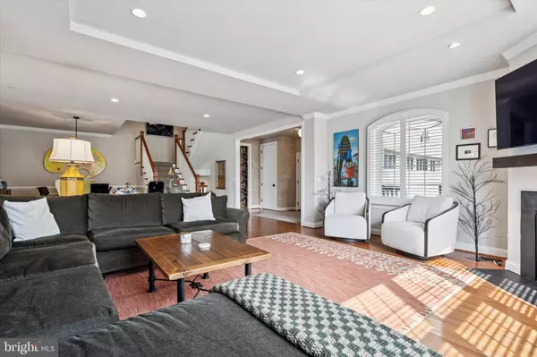 Flourtown, PA 19031,510 VALLEY GREEN CT