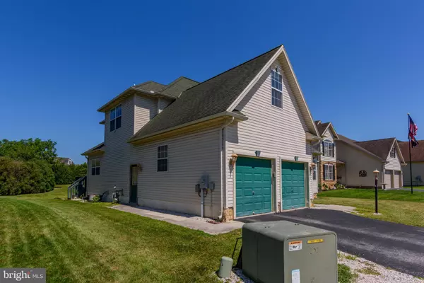 Hanover, PA 17331,322 FOX KNOLL CT