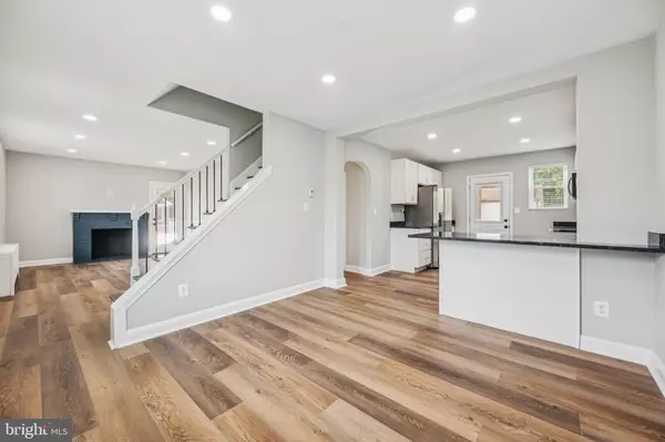 1503 OLD EASTERN AVE, Essex, MD 21221