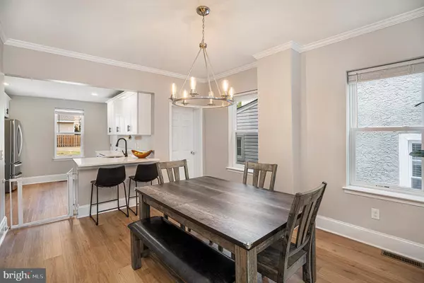 Conshohocken, PA 19428,812 E ELM ST