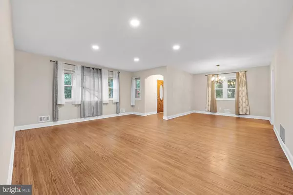 Mount Holly, NJ 08060,105 DAWN DR